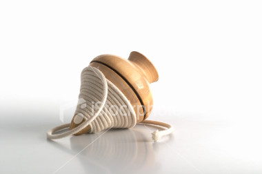 ist2_554602-balance-business-spinning-tops