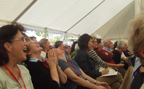 writers_festival_laughing_audience_465x288_270409